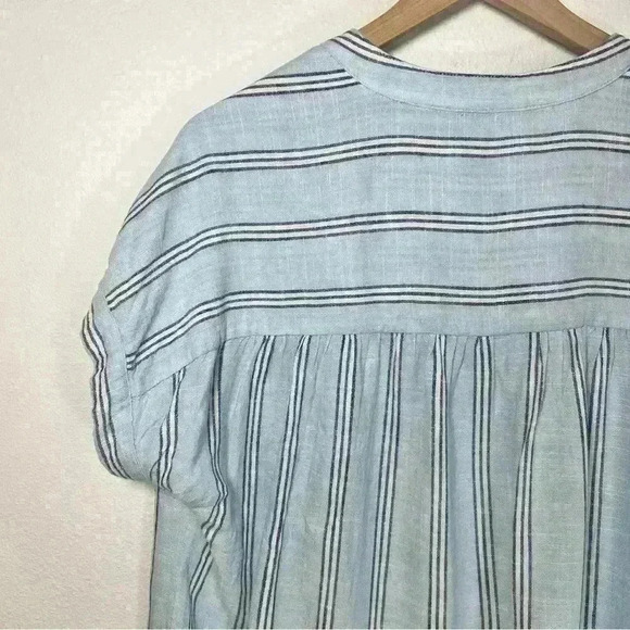 Splendid Women’s Striped V-Neck Collared Blouse Size Medium - Picture 6 of 12